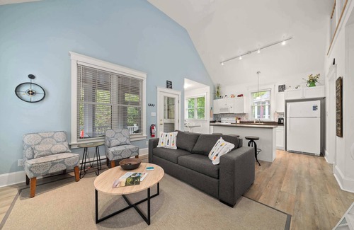 Cherry Valley Casa | The Fern - 18 Hollow