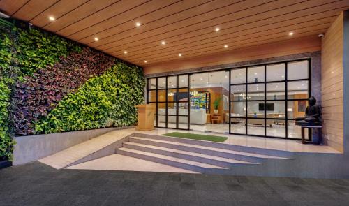 Navi Mumbai Hotel | The Fern Residency Turbhe