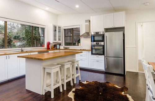 Dangar Island Casa | La cabaña del capitán del ferry. Una encantadora casa de campo situada en una hermosa isla!