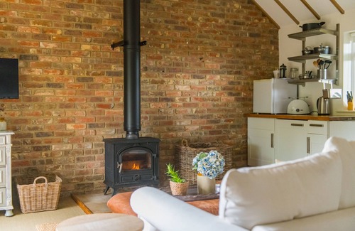Ashford Cabaña | The Figgy by Bloom Stays - sleeps 2 guests in 1 bedroom