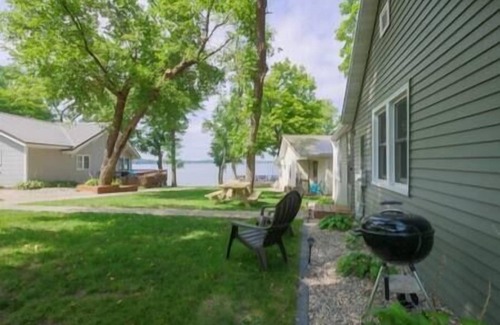 Alexandria Casa | "The Firefly" at Darling Shores