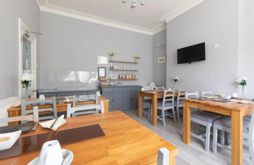 Plymouth Casa | The Firs Bed and Breakfast
