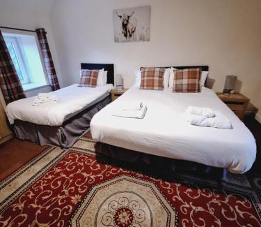Burnmouth Cama Y Desayuno | The First & Last Inn