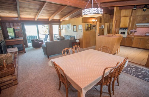 Cleone Casa | The Fish House - Midcentury Modern - A pie de playa