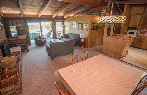 Cleone Casa | The Fish House - Midcentury Modern - A pie de playa
