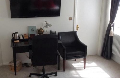 Fitzrovia Hotel | The Fitzrovia Belle Hotel