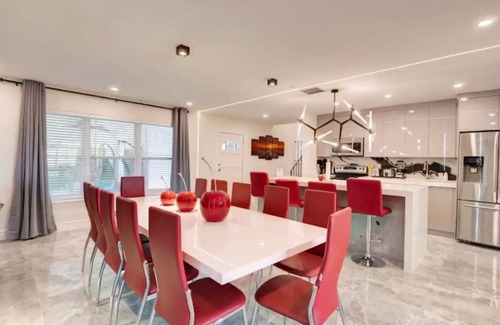 Ives Estates Casa | The Flamingo House MIA