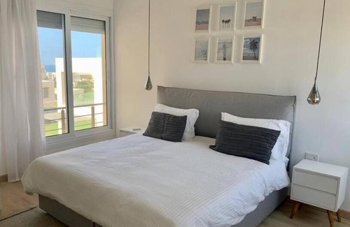 Al Alamayn Apartamento | The Flamingo - Sea view penthouse with plunge pool