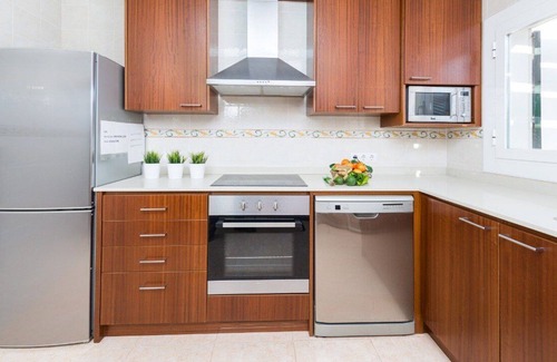 Marina Manresa Casa | El apartamento está ubicado en el primer piso de un chalet de dos plantas.