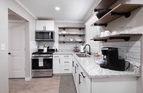 Canyon Apartamento | The Flats Modern Apt 7, 3 blocks from WTAMU
