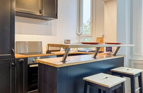 Coteaux Ouest Apartamento | The Flaubert: accommodation with parking in the heart of the city center
