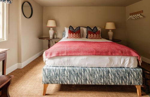 Cranborne Hotel | The Fleur de Lys