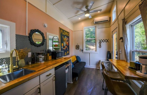 Dillsboro Casa | Riverfront, hiking, rafting | 20 min to Smoky Mtns