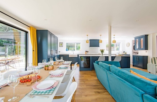Fairseat Casa | The Folly by Bloom Stays - a holiday let that sleeps 10 guests in 5 bedrooms