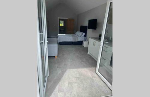 Ballycastle Apartamento | The Forest Chalet - Stunning Studio Apartment
