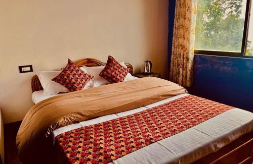 Darjeeling Cabina | The Forest Lodge - Below Mall Road