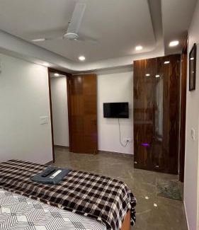 Chhatarpur Apartamento | The Forest Sweet- by Banjara Homes