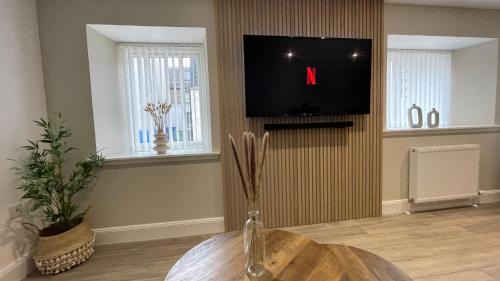 Wick Apartamento | The Forge by Caithness Luxury Apartments NC500 - Elegant Luxury Apartment with Bike store - Sleeps 4