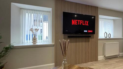 Wick Apartamento | The Forge by Caithness Luxury Apartments NC500 - Elegant Luxury Apartment with Bike store - Sleeps 4