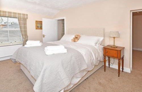 Leek Casa | The Fountain Inn