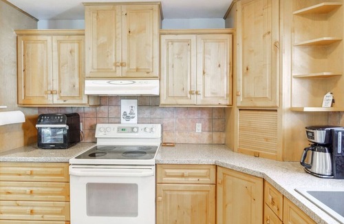 Morrison Casa | The Four Pines I Near Red Rocks & Trails