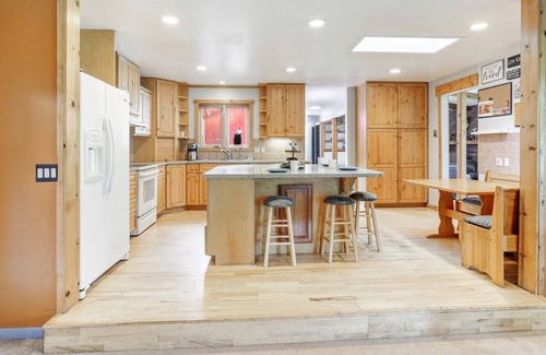 Morrison Casa | The Four Pines Whole Unit