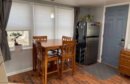 Ames Casa | The Fox Den