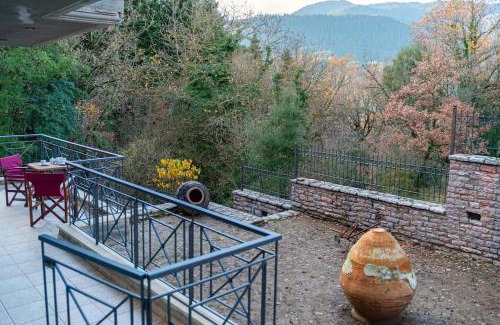 Potamia Apartamento | The Foxes - Modern 1BD apartment in the Forest
