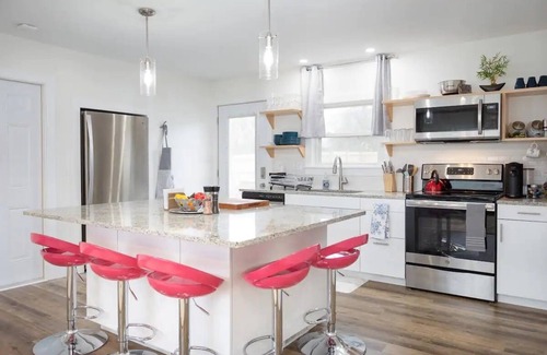 Ontario Casa | The Fresh on 4th, a beautifully remodeled home in Ontario Ohio.