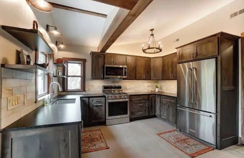 Clintonville Cabina | The Frog Cabin