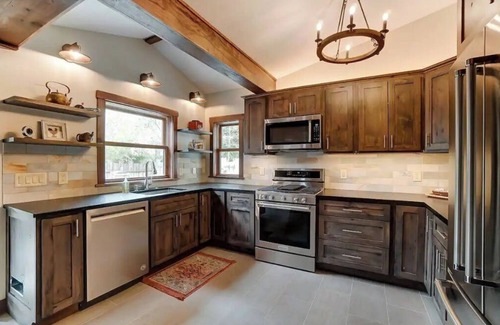 Clintonville Cabina | The Frog Cabin