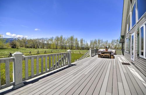 Red Lodge Casa | The Front Porch 20-Acre Country Home with Mtn View