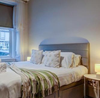 Troon Apartamento | The Fullarton - Coorie Doon Stays