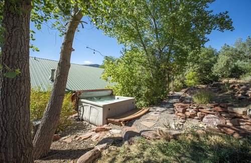 Durango Casa | Woodshop Retreat - 2000 pies cuadrados a minutos de la ciudad y el purgatorio en 2 acres privados
