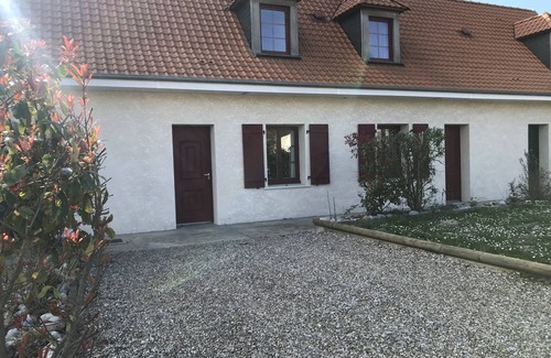 Saint-Quentin-en-Tourmont Cabaña | Los Gîtes du Marquenterre (casa roja)