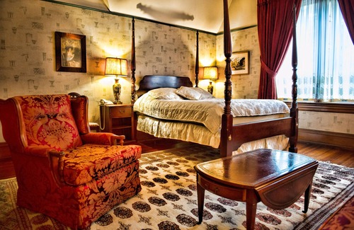 Reading Casa | The Gables at Stirling Guest Hotel