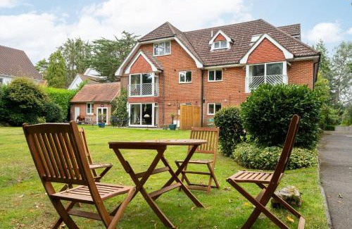 Canford Cliffs Apartamento | The Gables Poole, 3 Bedroom Penthouse Apartment