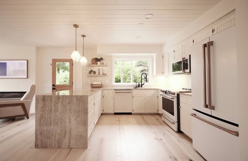 Lake Roesiger Casa | “The Gallery” Luxury Mid Century Modern Lakehouse