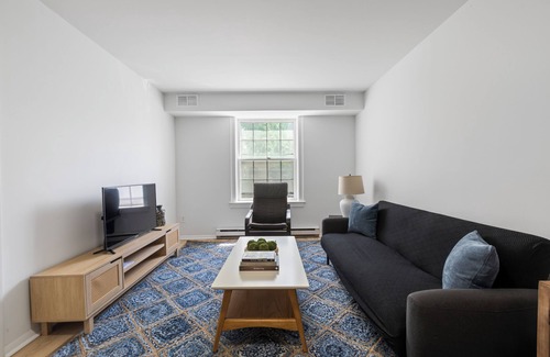 Old Town Alexandria Condominio | The Gallery Unit 201