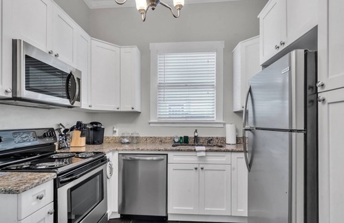 East Ybor Casa | The Gallery - Ybor City 3 /1 House Near 7th ave