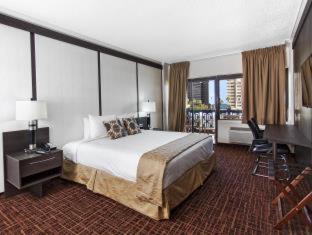 Galt Mile Hotel | The Garden Hotel & Resort
