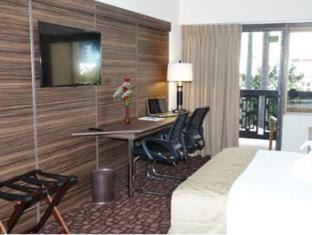 Galt Mile Hotel | The Garden Hotel & Resort