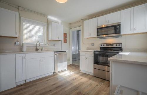 Athens Casa | The Garden House - 2 miles to Sanford Stadium