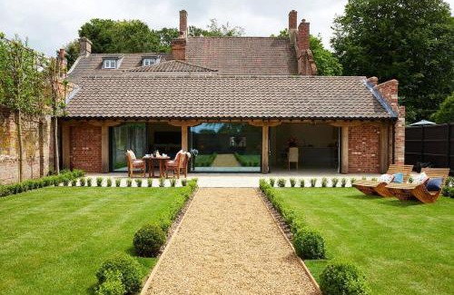 Banningham Casa | The Garden House - Luxurious bolthole near coast