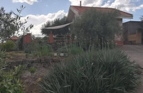 Belpasso Casa | THE GARDEN OF ETNA - ETNA GARDEN COTTAGE