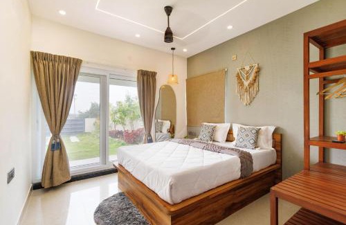 Hosur Apartamento | The Garden Retreat by StayJade- Pool- 2BHK- Lawn