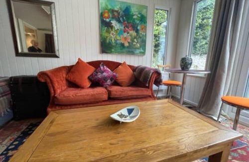 Knighton Casa | The Garden Room
