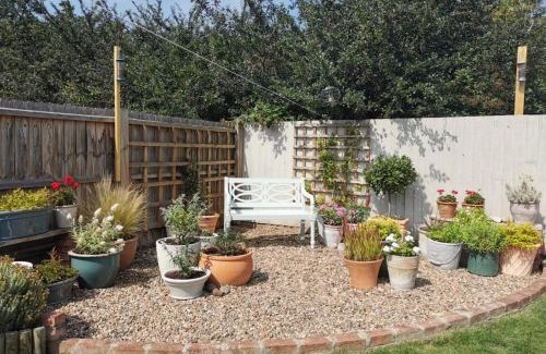 Leiston Cama Y Desayuno | The Garden Room