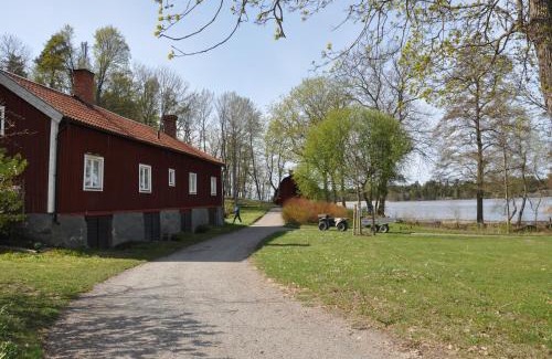 Enkoping Municipality Casa | The Gardener House - Grönsöö Palace Garden