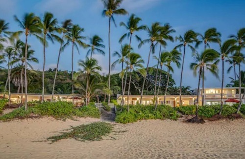 Pupukea Casa | The Gardenia at Ke Iki Beach Bungalows. Iconic Oceanfront stay.